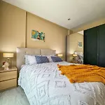 Qoople Excellence By The Sea Appartement